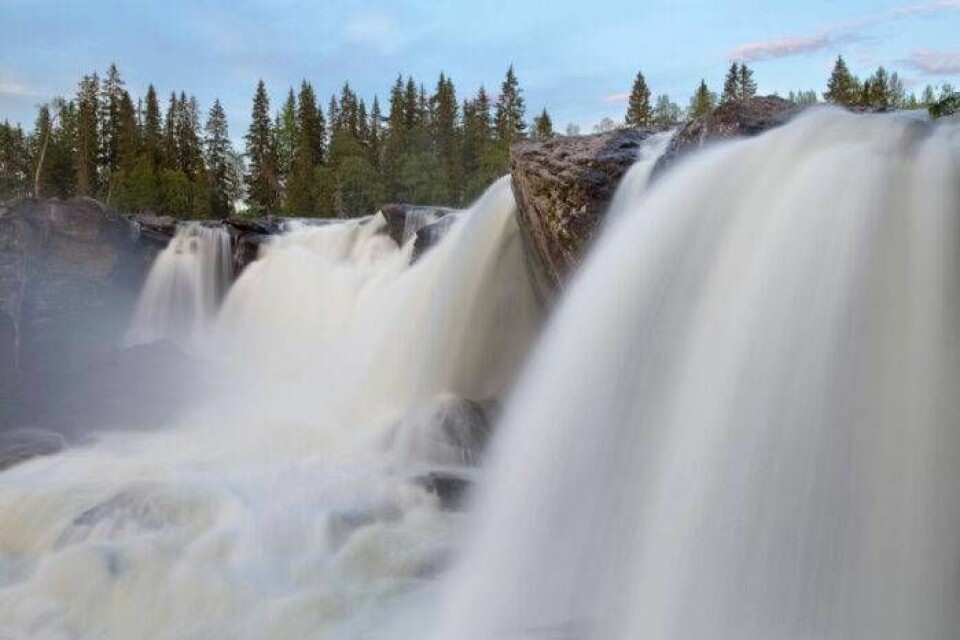 7 vackra vattenfall i Sverige att besöka i sommar